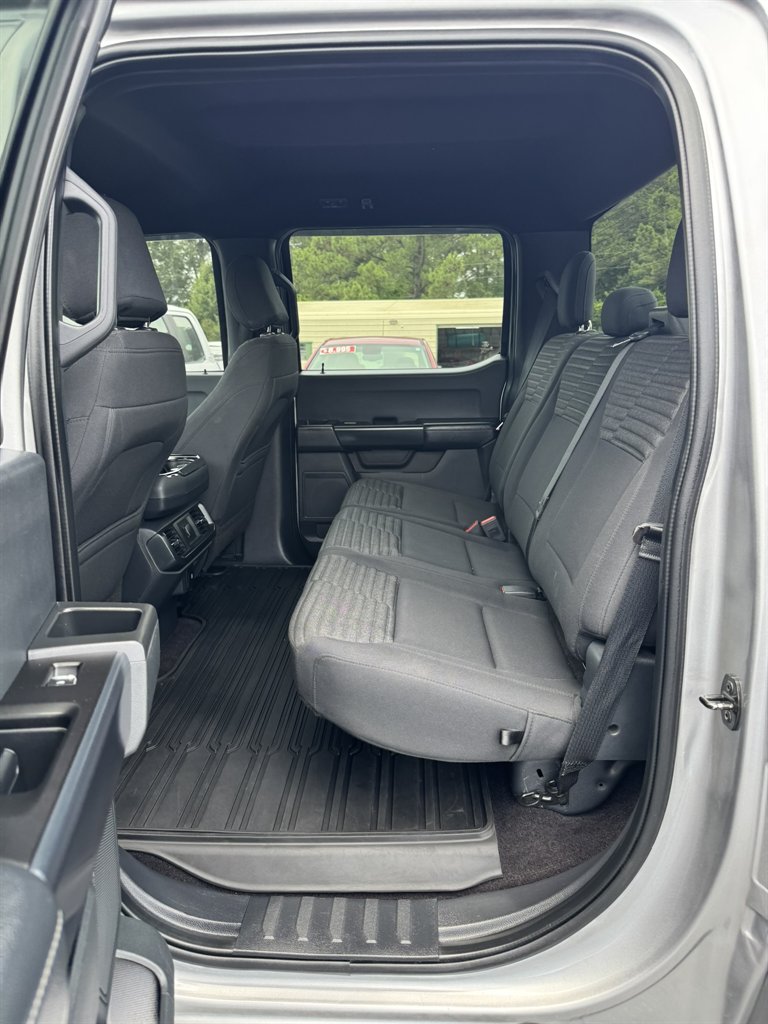 2021 Ford F-150 - $31,995