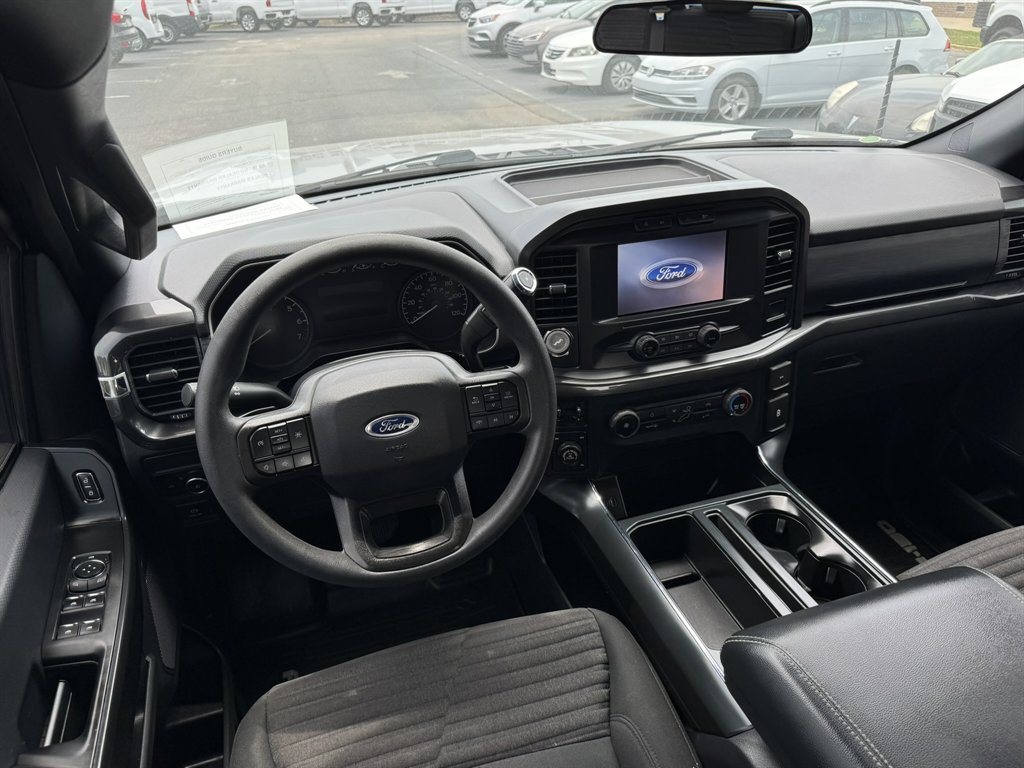 2021 Ford F-150 - $31,995