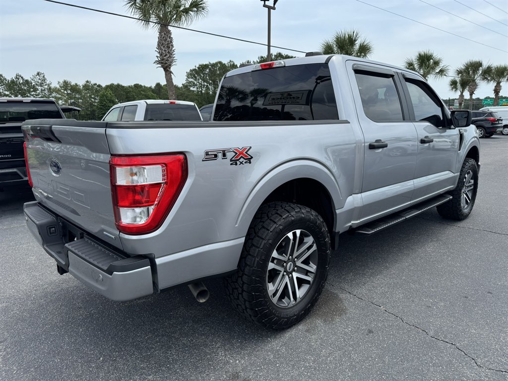 2021 Ford F-150 - $31,995