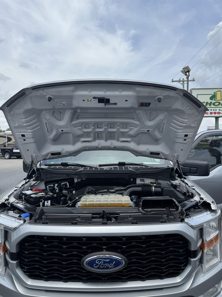 2021 Ford F-150 - $31,995