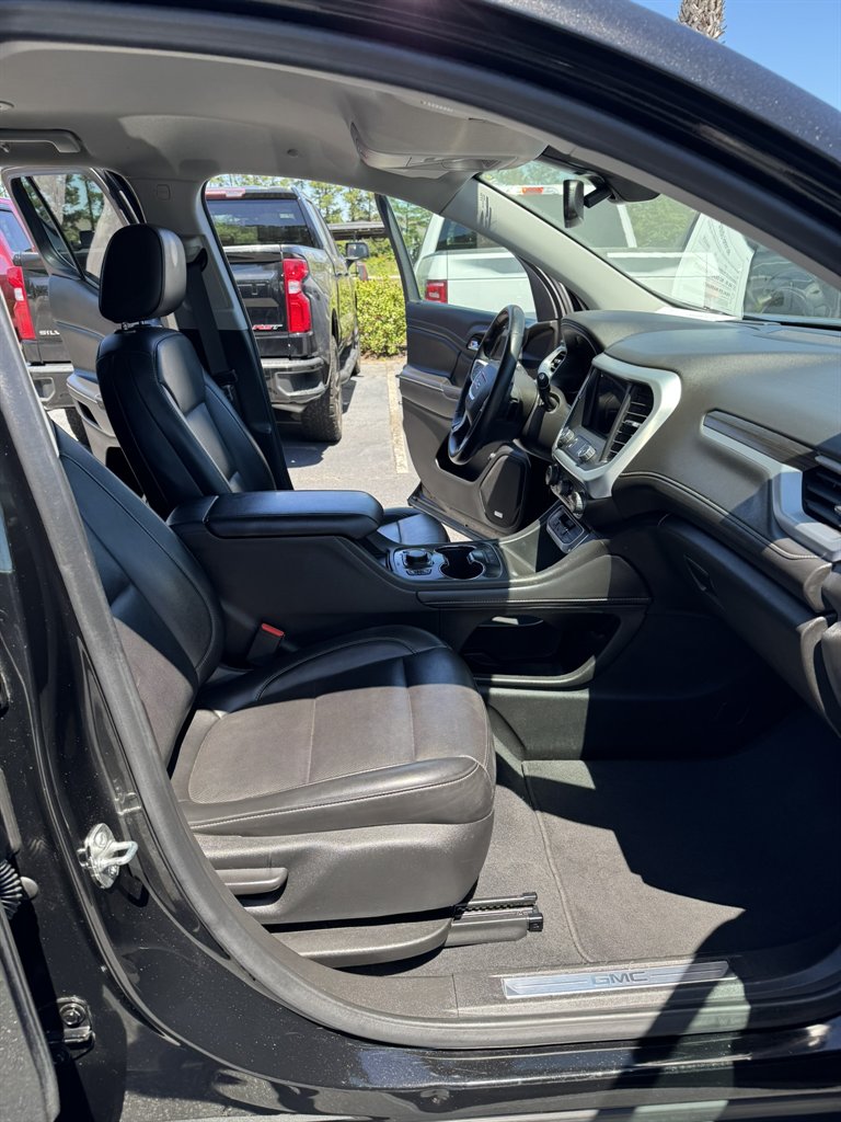 2023 GMC Acadia - $24,900
