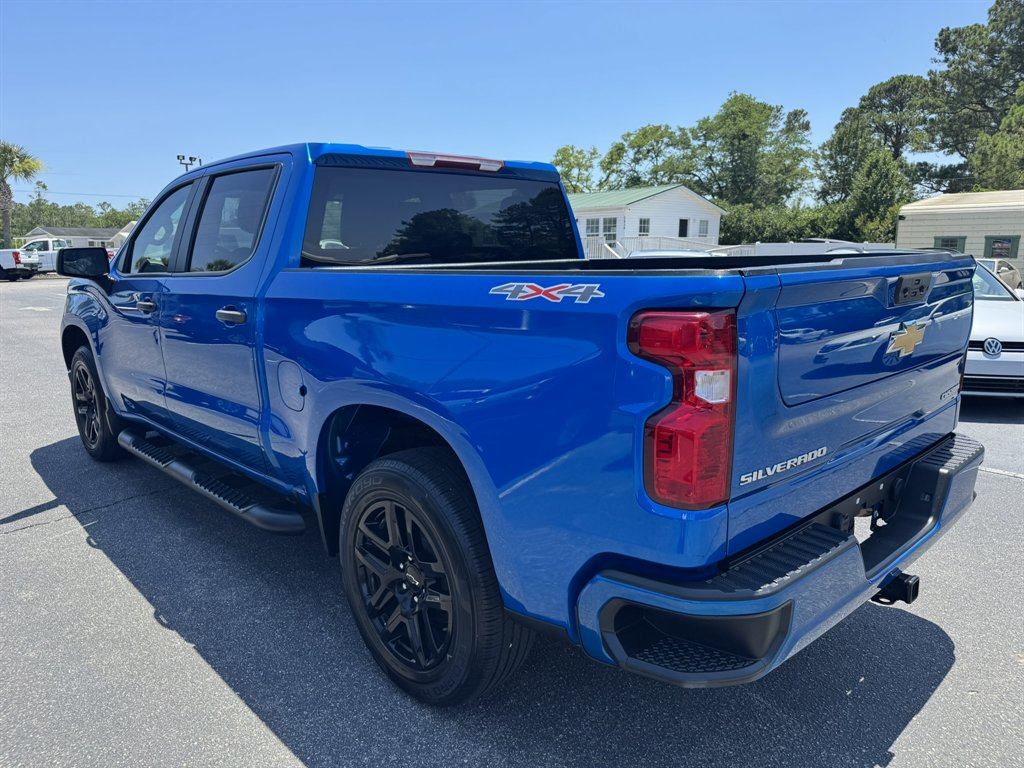 2022 Chevrolet Silverado - $29,995
