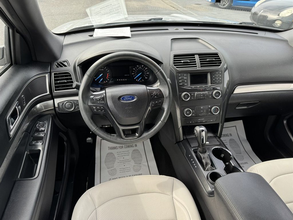 2019 Ford Explorer - $21,995