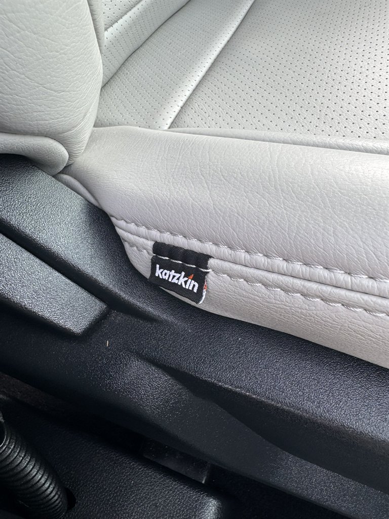 2019 Ford Explorer - $21,995