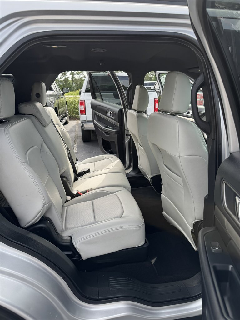 2019 Ford Explorer - $21,995