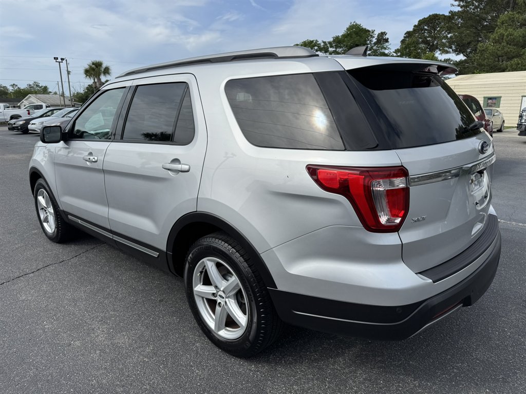 2019 Ford Explorer - $21,995