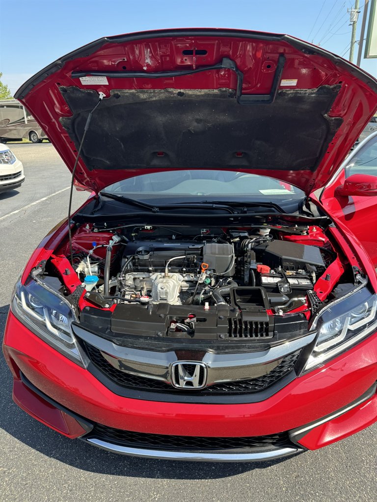 2017 Honda Accord - $18,900