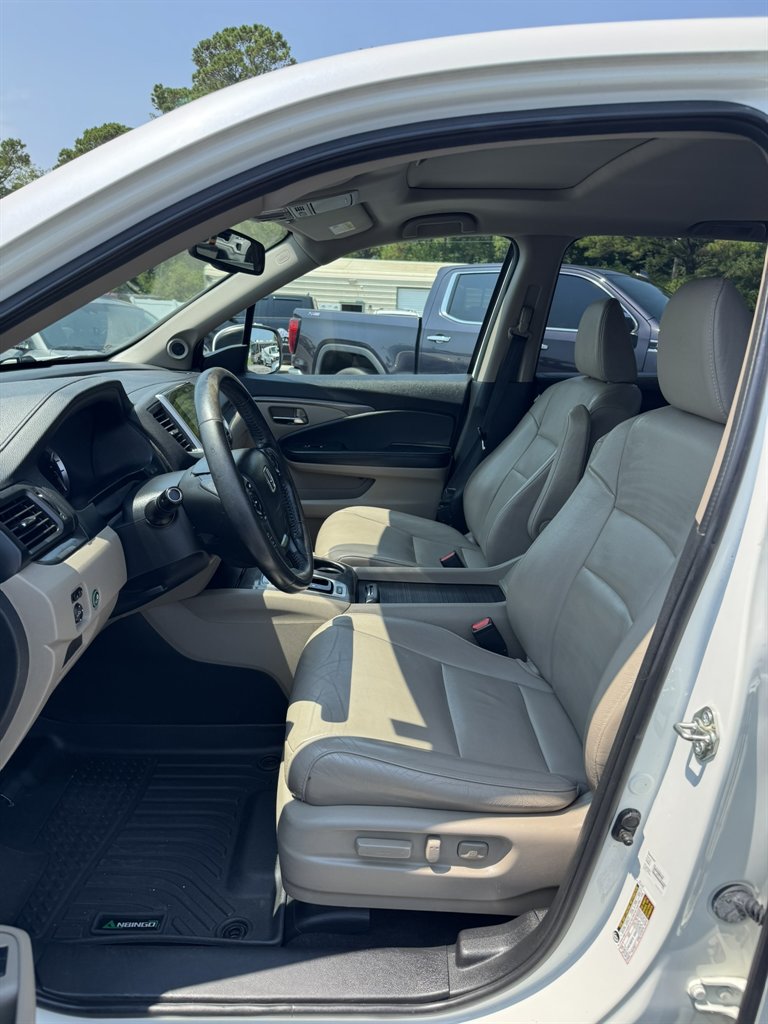 2017 Honda Pilot - $10,995