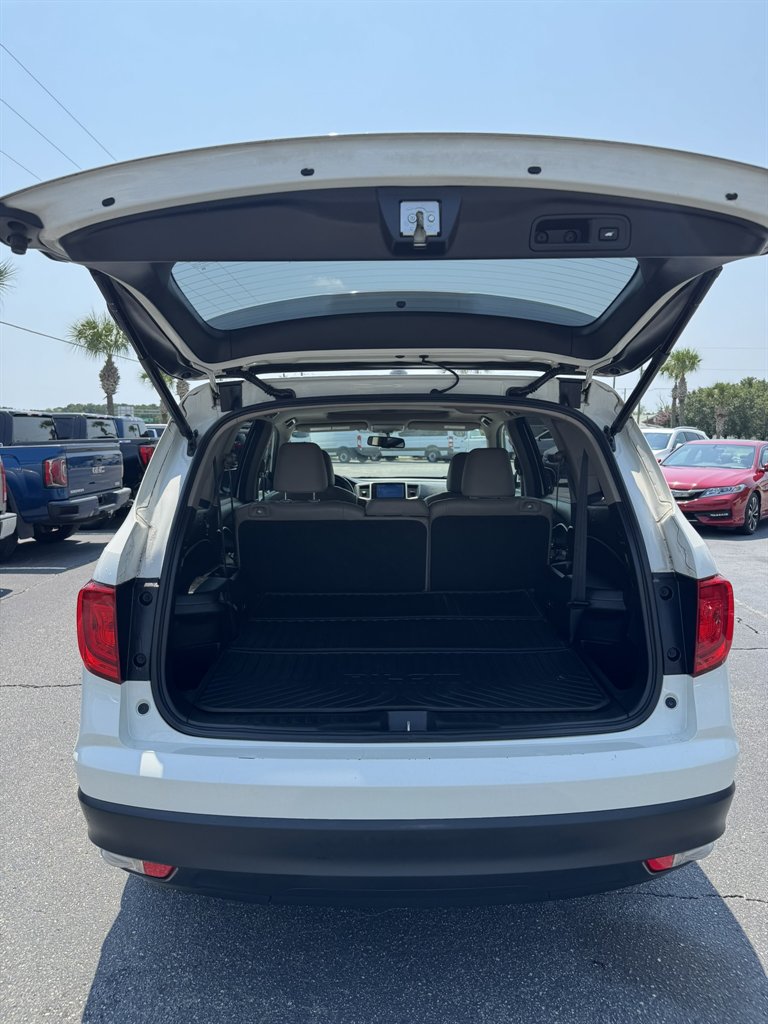 2017 Honda Pilot - $10,995