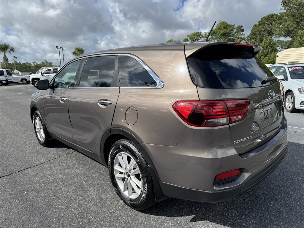 2019 Kia Sorento - $10,995