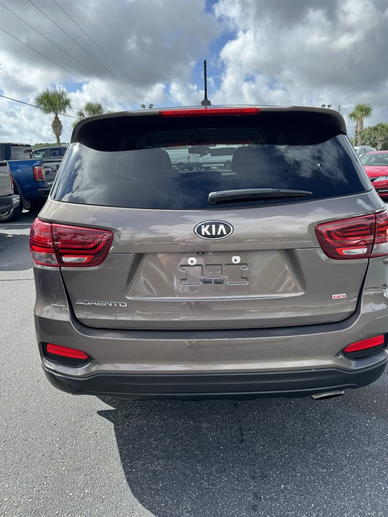 2019 Kia Sorento - $10,995