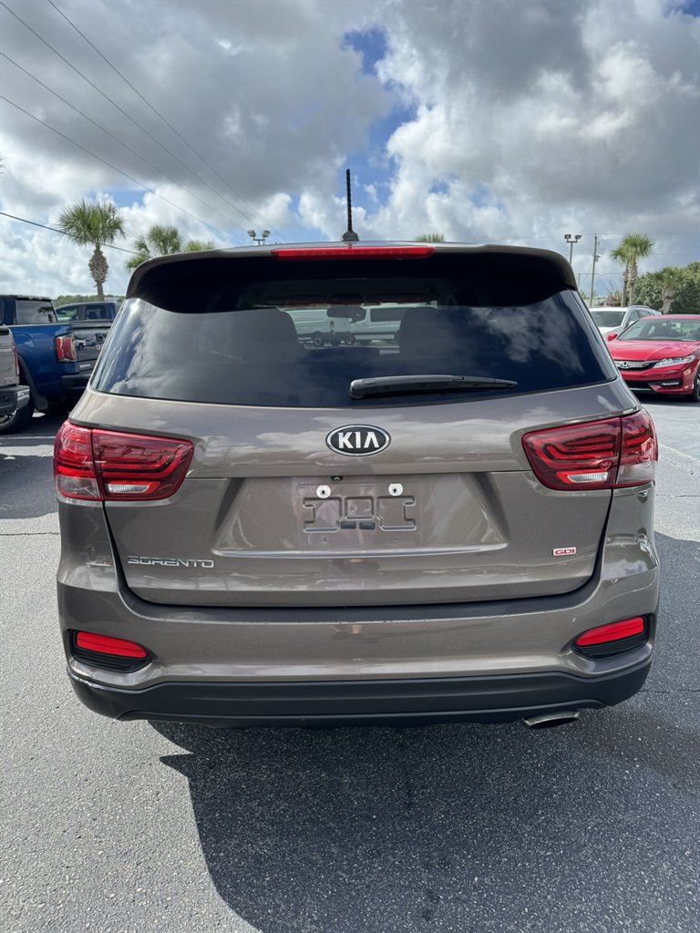 2019 Kia Sorento - $10,995