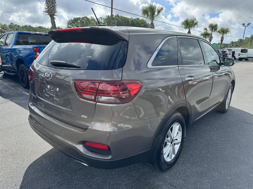 2019 Kia Sorento - $10,995