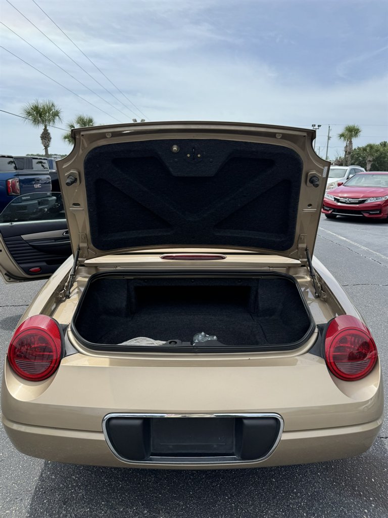2005 Ford Thunderbird - $14,995