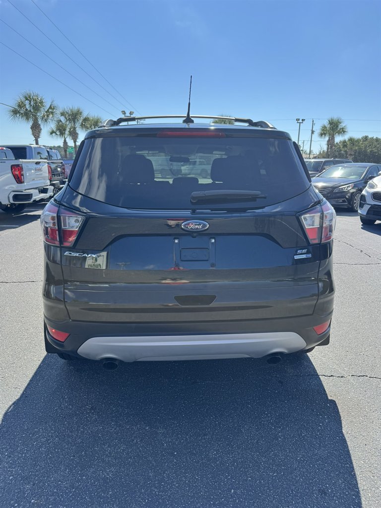 2018 Ford Escape - $10,995