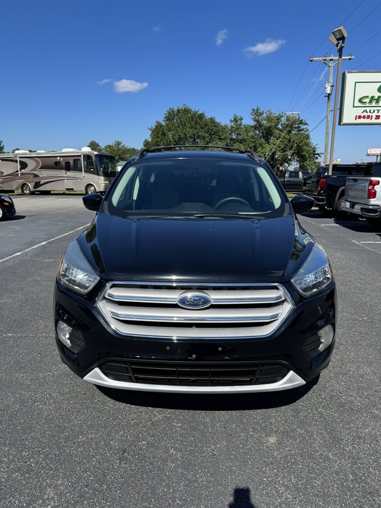 2018 Ford Escape - $10,995