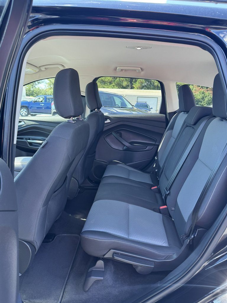 2018 Ford Escape - $10,995