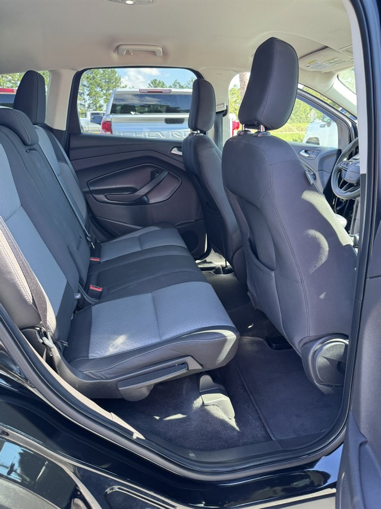 2018 Ford Escape - $10,995