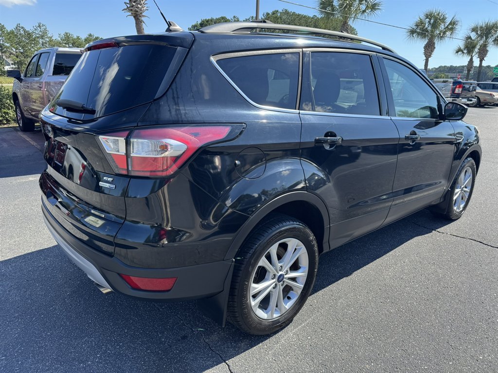 2018 Ford Escape - $10,995