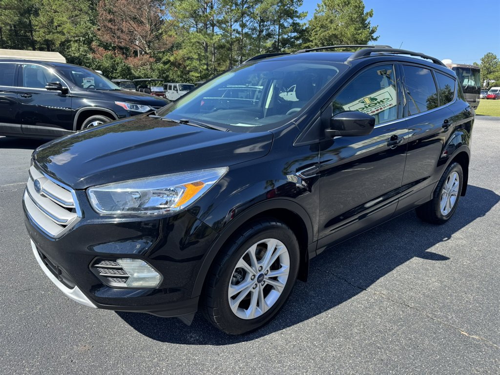 2018 Ford Escape - $10,995
