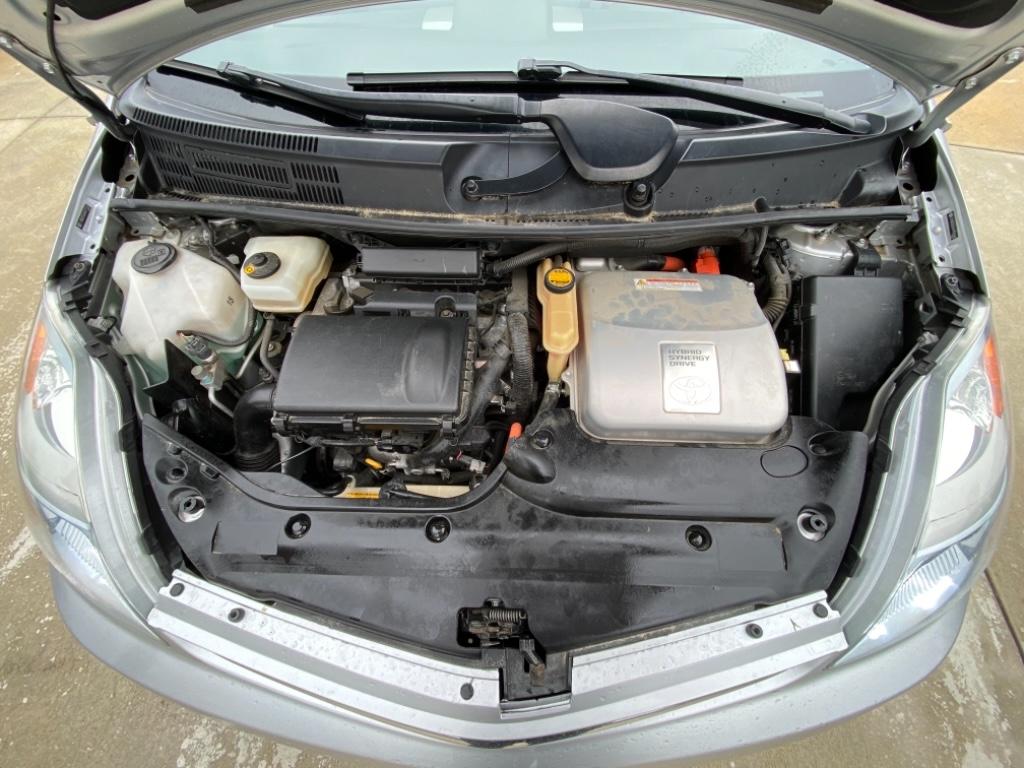 2006 TOYOTA Prius Hatchback - $11,950