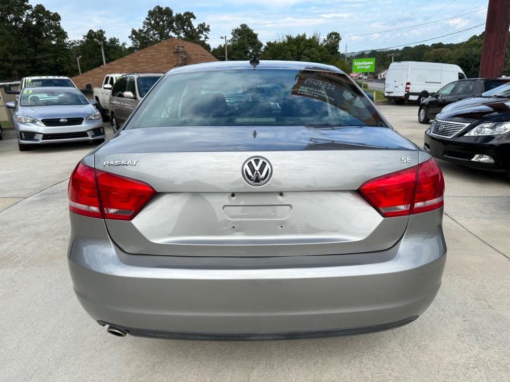 2013 Volkswagen Passat SE PZEV photo