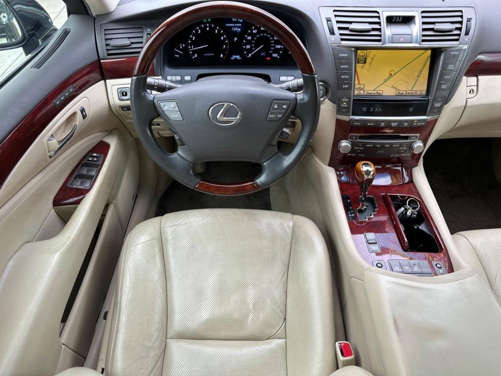 2012 Lexus LS 460 L photo