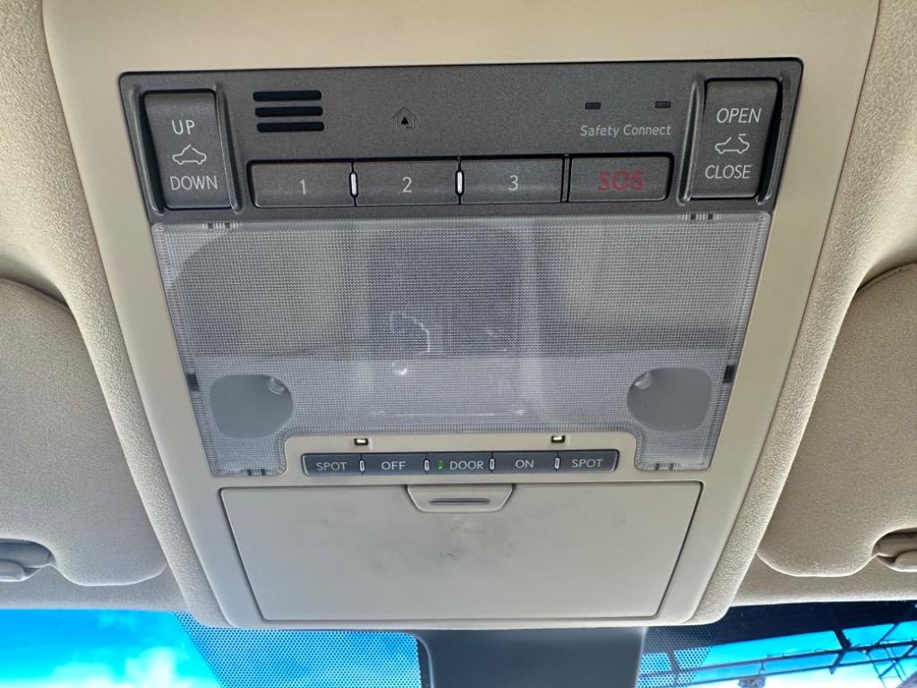 2012 Lexus LS 460 L photo