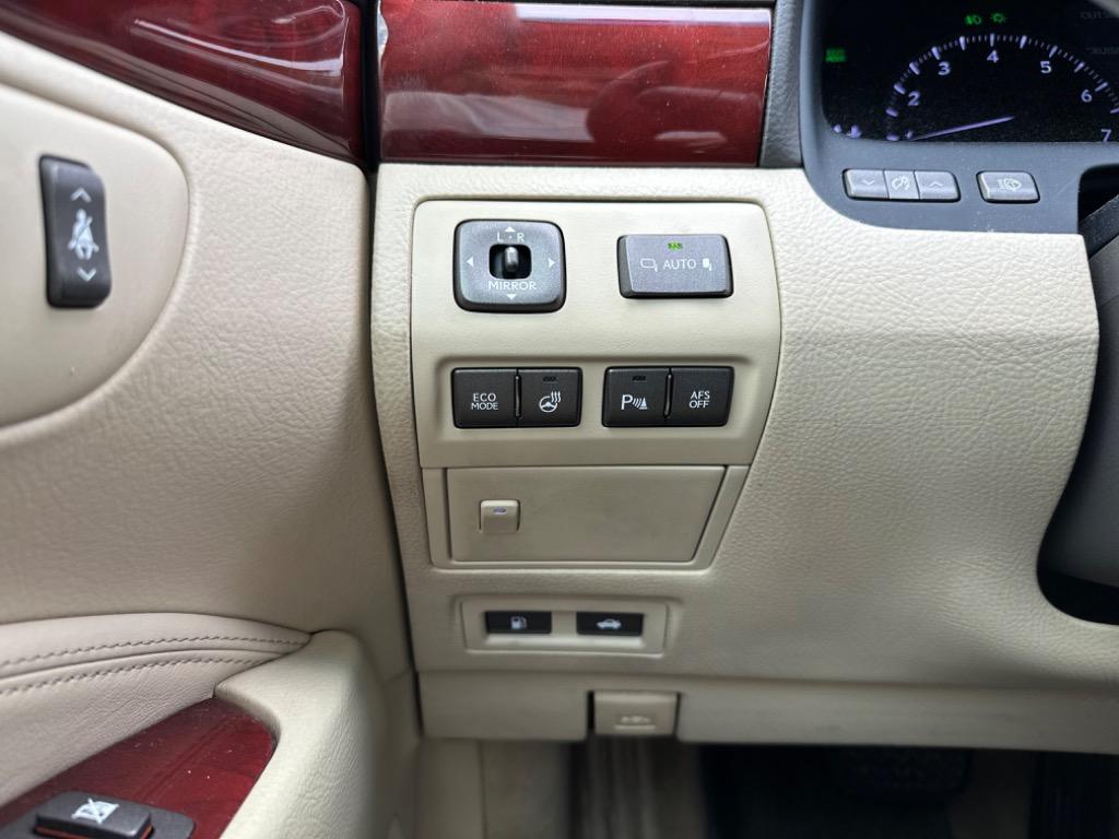 2012 Lexus LS 460 L photo
