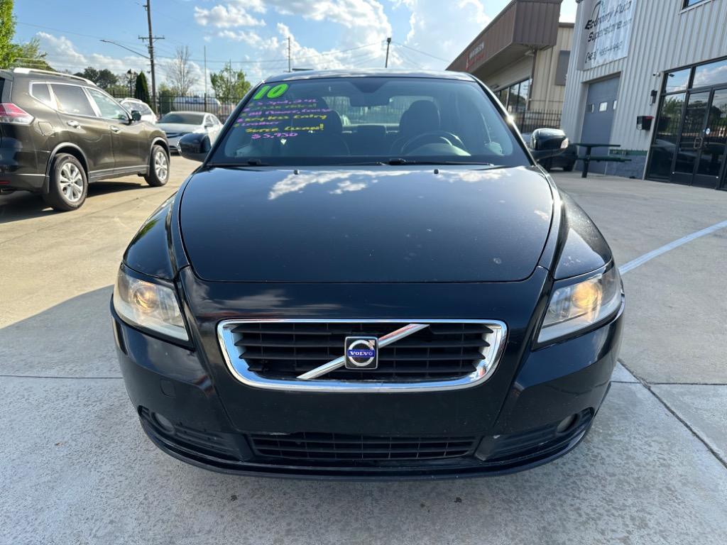 2010 Volvo S40 2.4i photo
