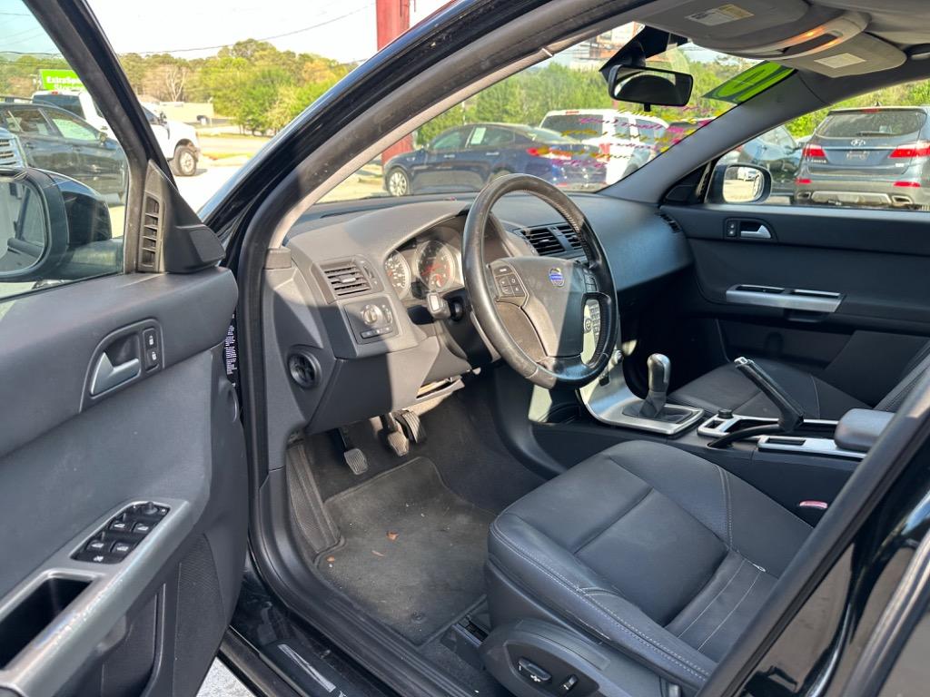 2010 Volvo S40 2.4i photo