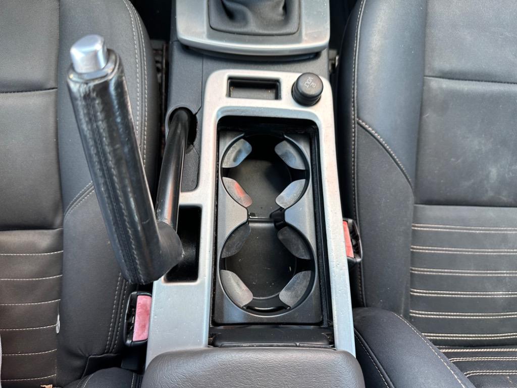 2010 Volvo S40 2.4i photo