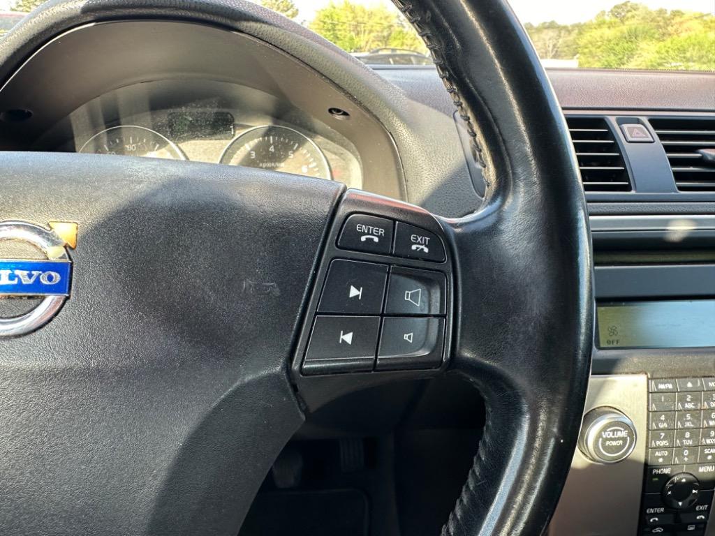 2010 Volvo S40 2.4i photo