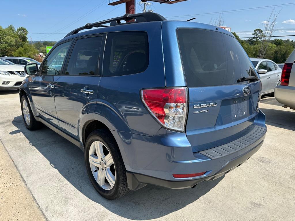 2010 Subaru Forester 2.5X Premium photo