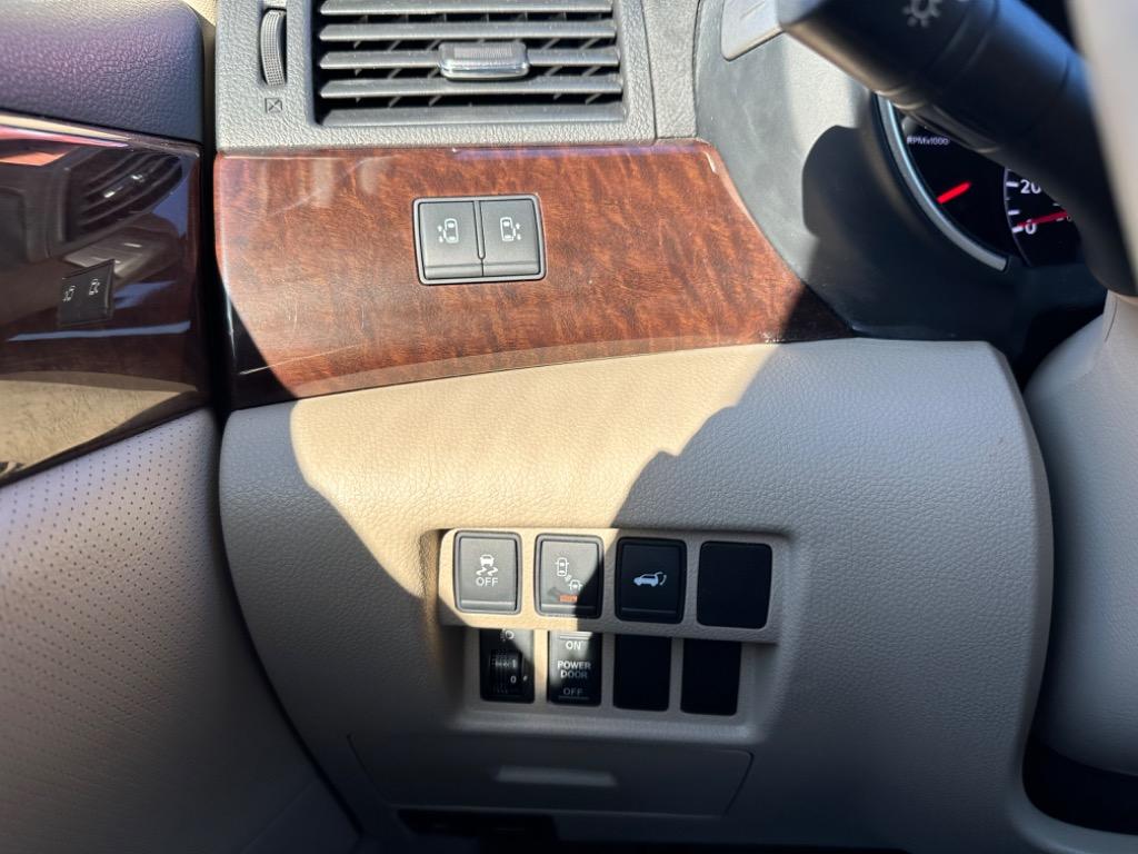 2013 Nissan Quest 3.5 S photo
