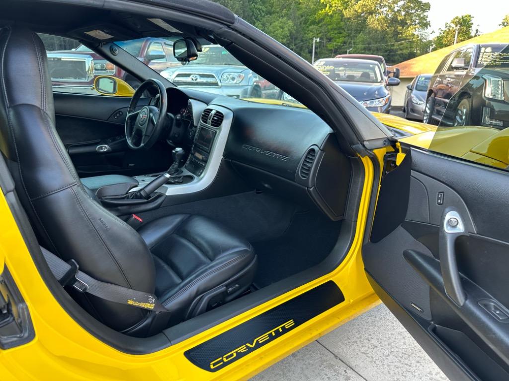 2005 Chevrolet Corvette - $18,950