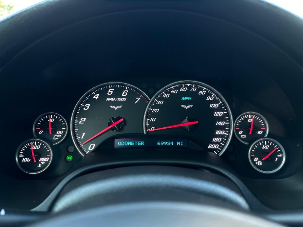2005 Chevrolet Corvette photo