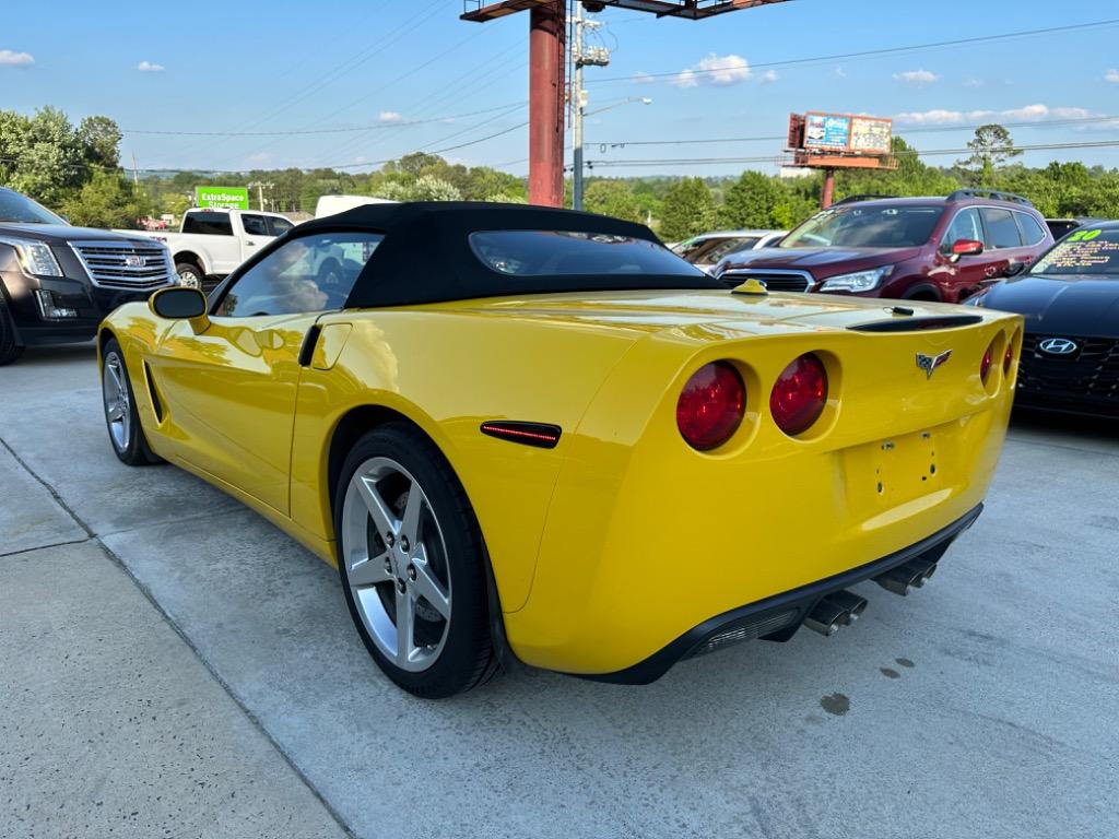 2005 Chevrolet Corvette photo