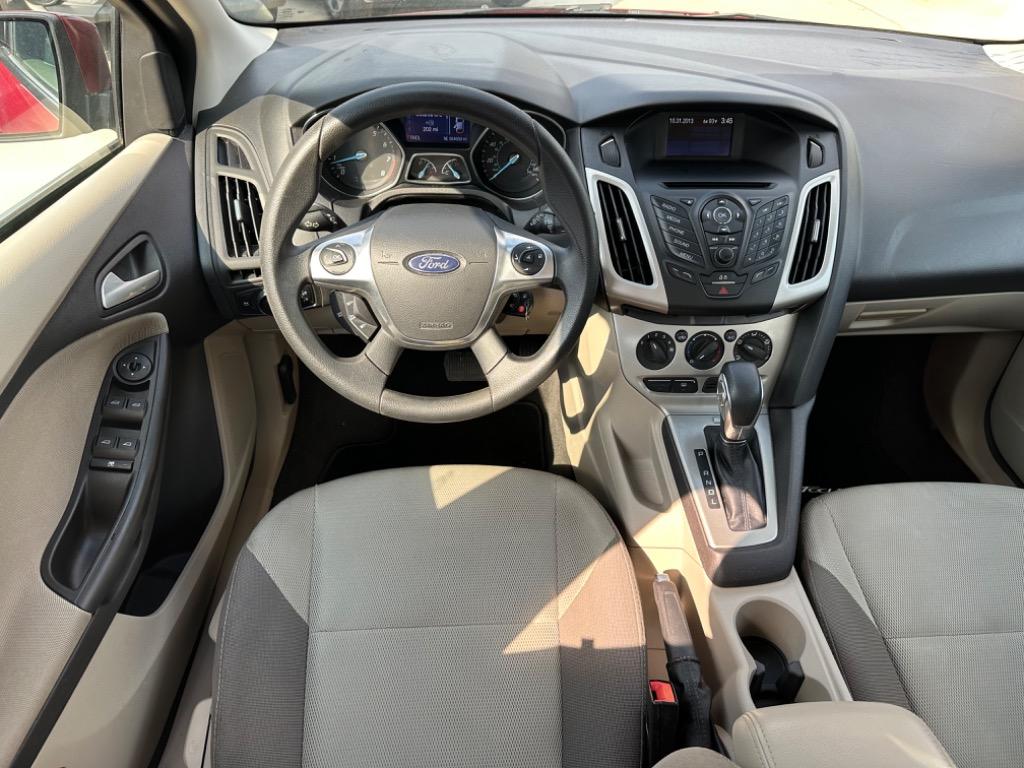 2014 Ford Focus SE photo