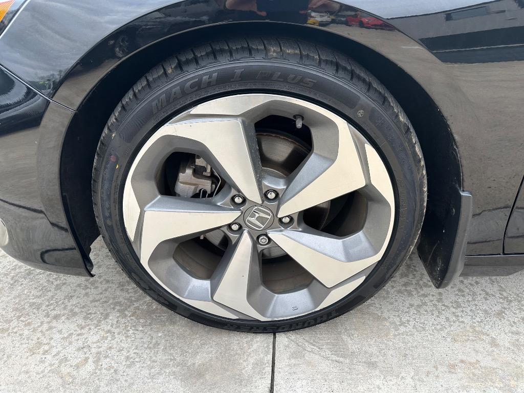 2018 Honda Accord - $15,950