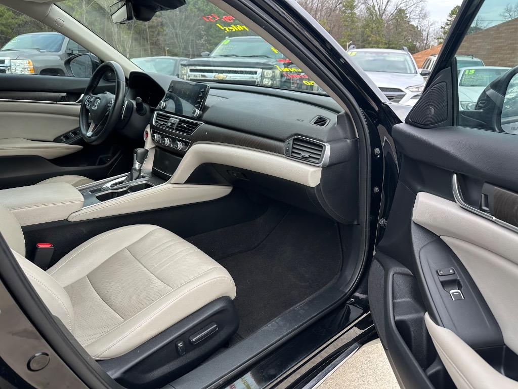 2018 Honda Accord - $15,950
