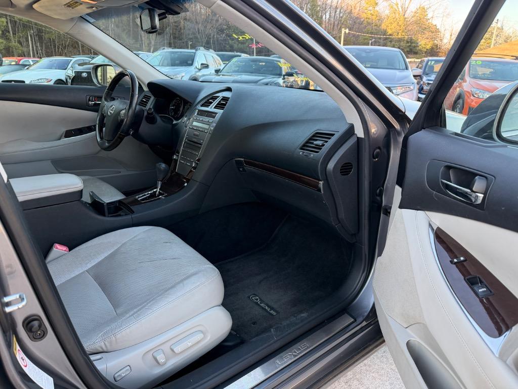 2012 Lexus ES - $8,950