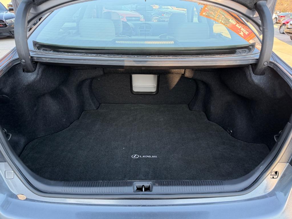 2012 Lexus ES - $8,950