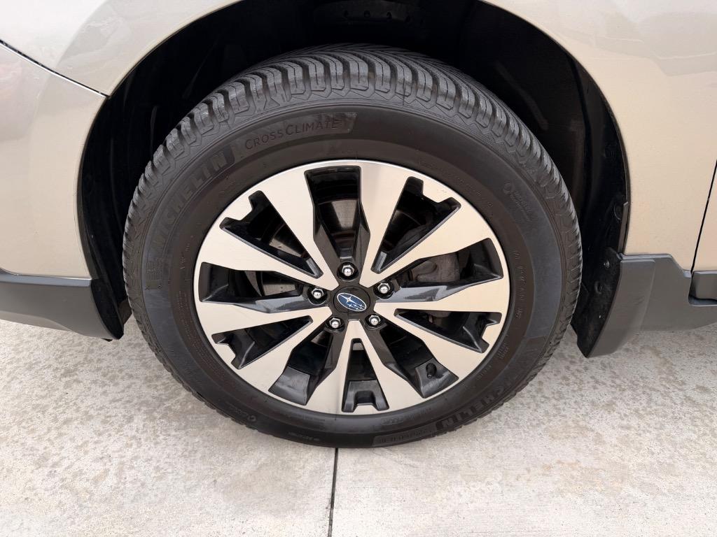 2017 Subaru Outback - $16,950