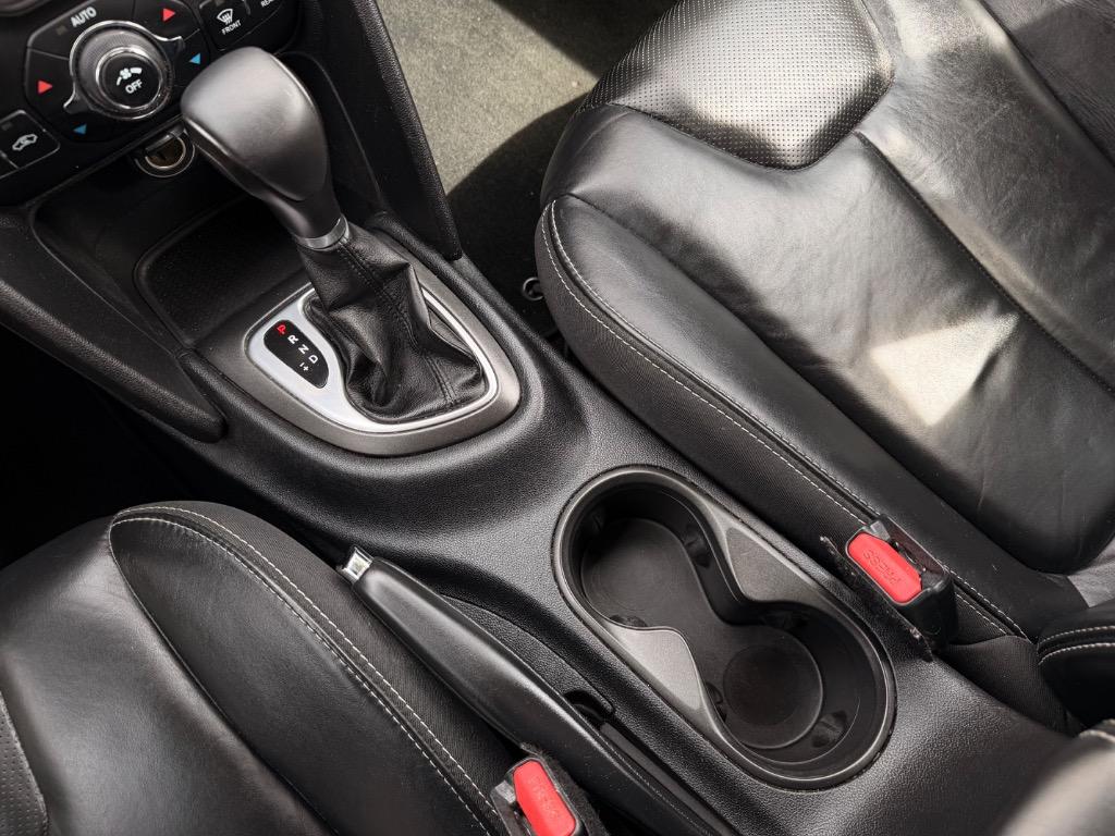 2016 Dodge Dart - $7,950