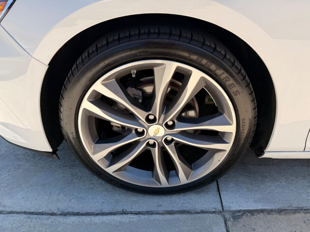 2023 Chevrolet Malibu - $12,950