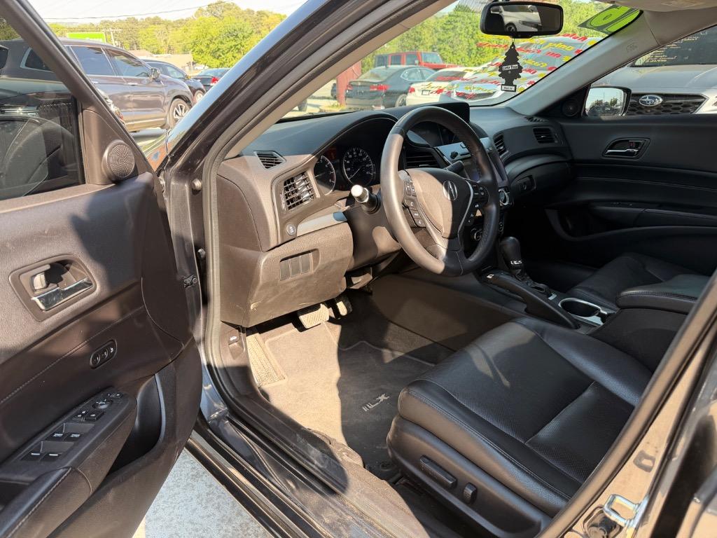 2016 Acura ILX - $10,950