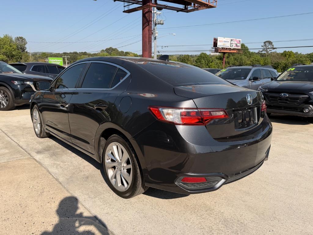 2016 Acura ILX - $10,950