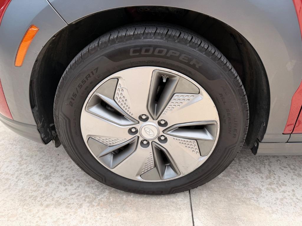 2021 Hyundai Kona - $10,950
