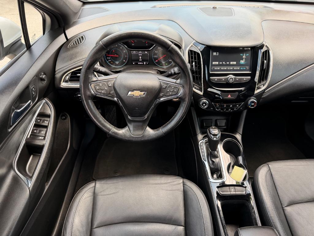 2016 Chevrolet Cruze - $4,950